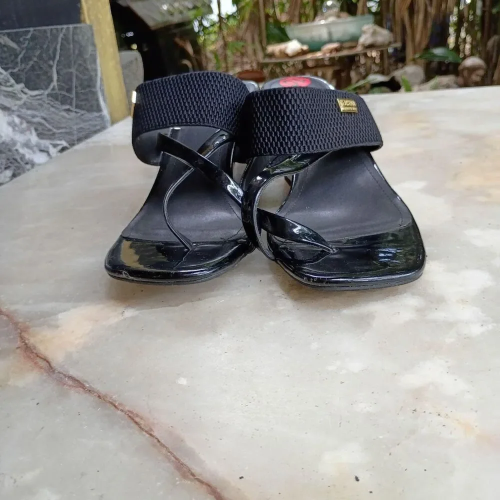 Kenneth Cole Women's Black Sandals